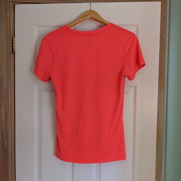 Nike Bright Pink Shirt - Picture 4 of 6